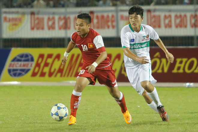 [Photo] Vượt qua đá xấu, U19 HAGL JMG thắng xứng đáng U21 ảnh 11