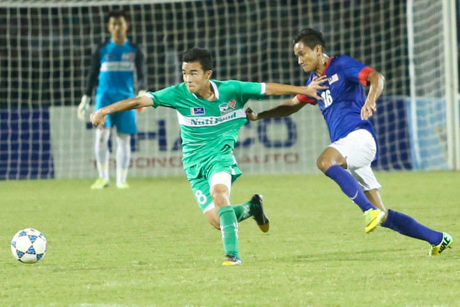 [Photo] Tuấn Anh hết “pin”, U19 HAGL JMG hết hơi trước Malaysia ảnh 12
