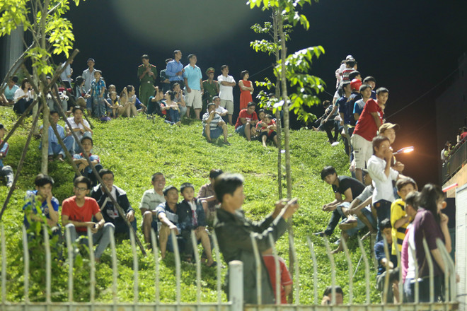 [Photo] Tuấn Anh hết “pin”, U19 HAGL JMG hết hơi trước Malaysia ảnh 5