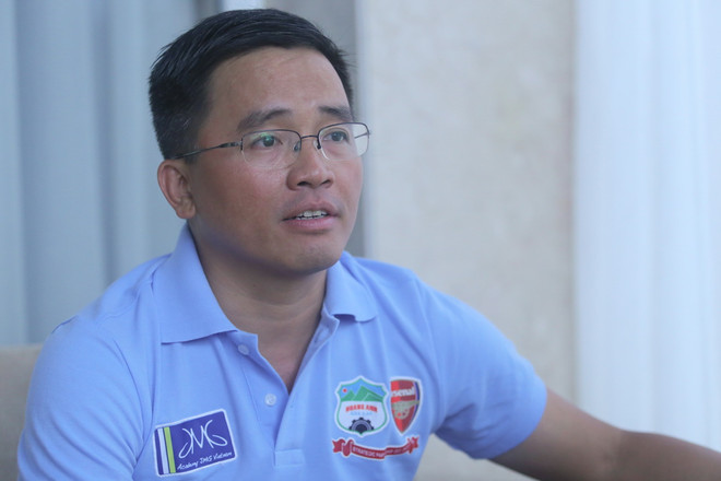 Bầu Đức sẽ cho U19 đá V-League, không ngán bạo lực sân cỏ ảnh 1