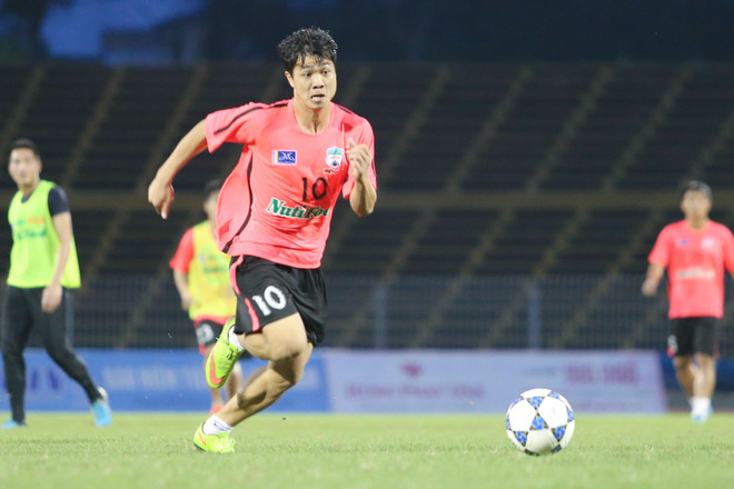 [Photo] U19 Việt Nam ‘nội chiến’ học viện HAGL JMG tại Cần Thơ ảnh 8