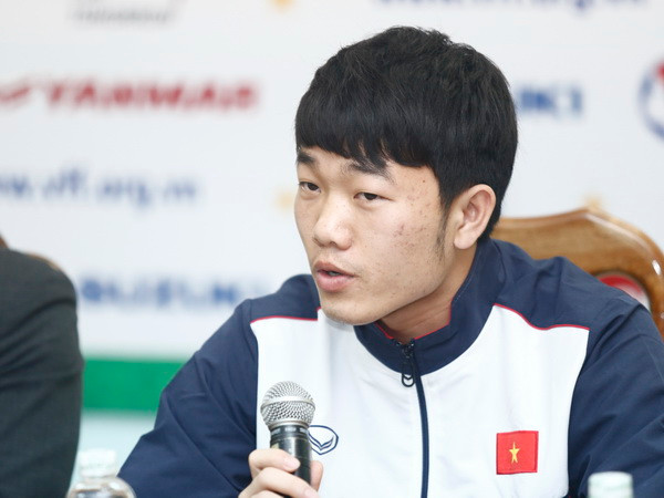 Xuân Trường thừa nhận tuyển Việt Nam sẽ gặp khó vì vắng Công Vinh ảnh 1