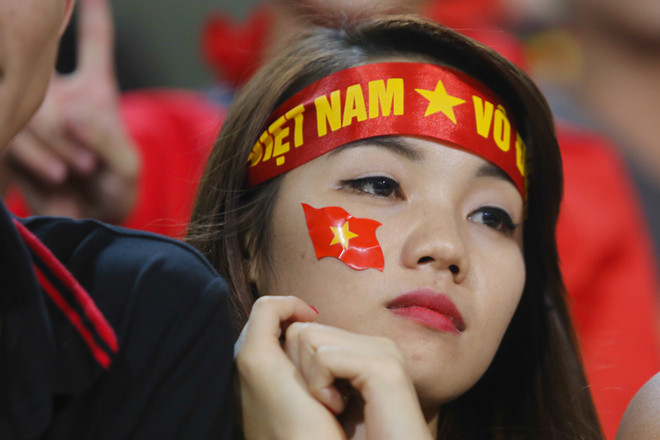 Khán giả buồn bã rời sân sau khi U19 Việt Nam thua trận ảnh 7