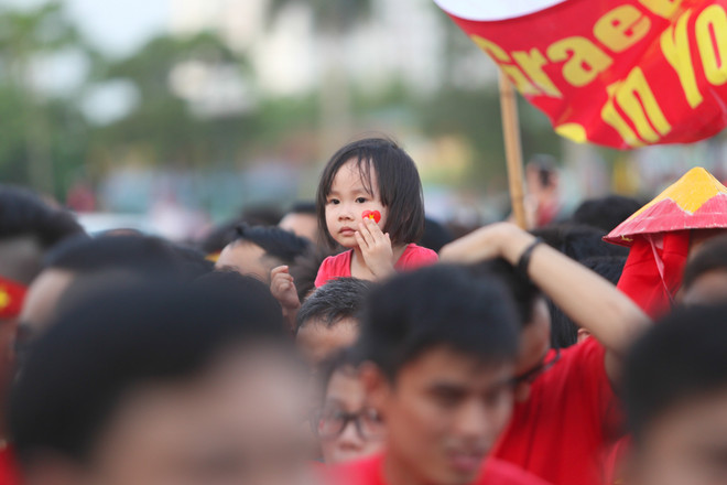[Photo] Ký ức AFF Cup 2008 tràn về trong đêm Mỹ Đình rực lửa ảnh 4