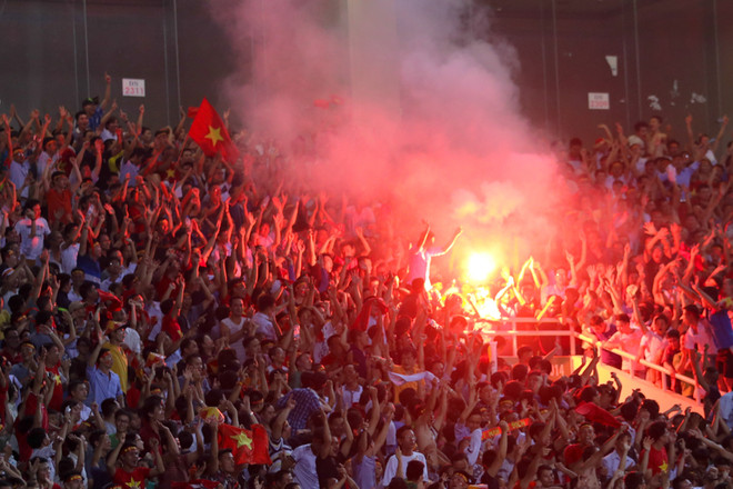 [Photo] Ký ức AFF Cup 2008 tràn về trong đêm Mỹ Đình rực lửa ảnh 7