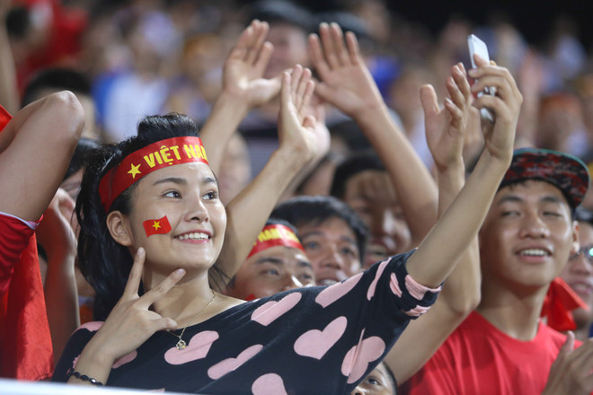 [Photo] Ký ức AFF Cup 2008 tràn về trong đêm Mỹ Đình rực lửa ảnh 15