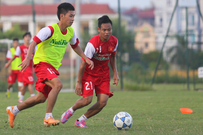 Mệt nhoài vì Nhật Bản, U19 Việt Nam bày trò thi chạy ảnh 5