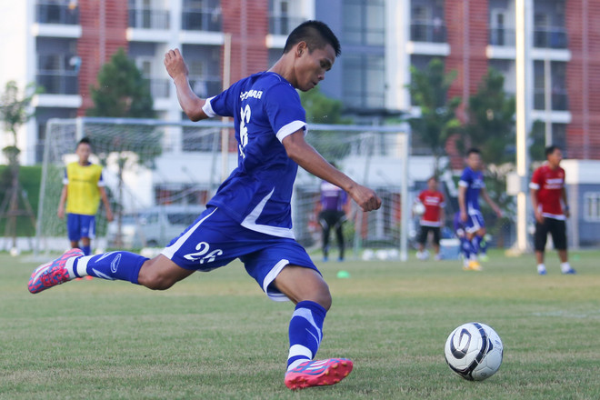 [Photo] HLV Miura không hài lòng, Công Phượng có mặt chiều nay ảnh 2