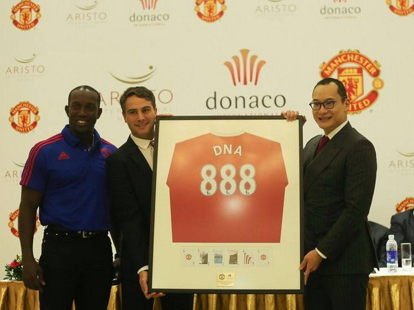 Giám đốc thương mại MU bóng gió khả năng đưa đội sang Việt Nam ảnh 1