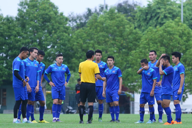 Lộ đội hình tuyển Thái đấu Việt Nam: Cầu thủ gốc Việt sẽ ra sân ảnh 1