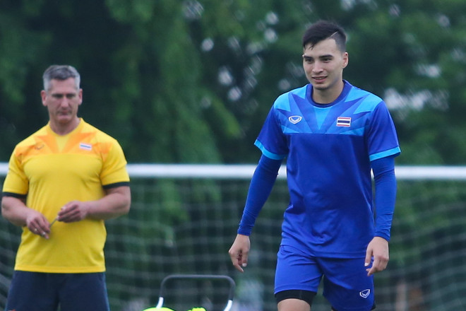 Lộ đội hình tuyển Thái đấu Việt Nam: Cầu thủ gốc Việt sẽ ra sân ảnh 2