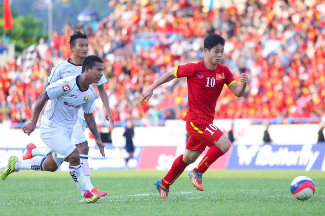 Công Phượng đoạt danh hiệu bàn thắng đẹp nhất SEA Games 28. (Ảnh: Minh Chiến/Vietnam+) Siêu phẩm của Công Phượng là bàn thắng đẹp nhất SEA Games 28 ảnh 1