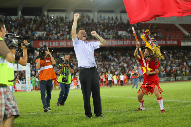 [Photo] Nhìn lại năm Giáp Ngọ nhiều cảm xúc của bóng đá Việt Nam ảnh 9