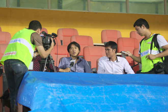 [Photo] Nhìn lại năm Giáp Ngọ nhiều cảm xúc của bóng đá Việt Nam ảnh 12