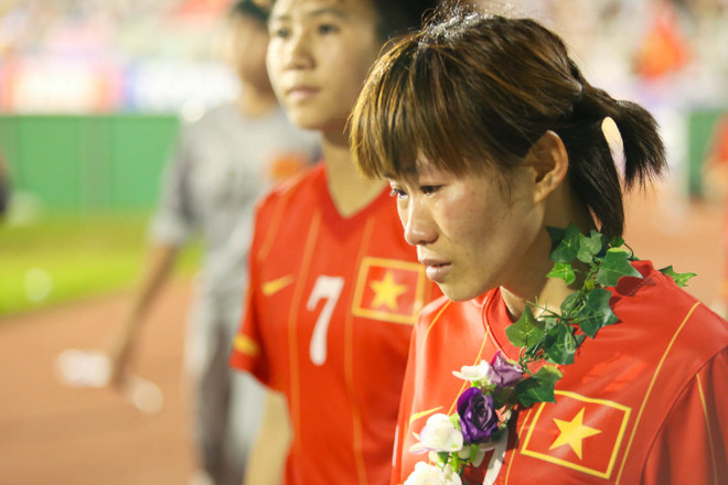 [Photo] Nhìn lại năm Giáp Ngọ nhiều cảm xúc của bóng đá Việt Nam ảnh 14