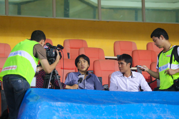 Tân HLV trưởng Miura: Cầu thủ mắc lỗi nhiều hơn trọng tài ảnh 2