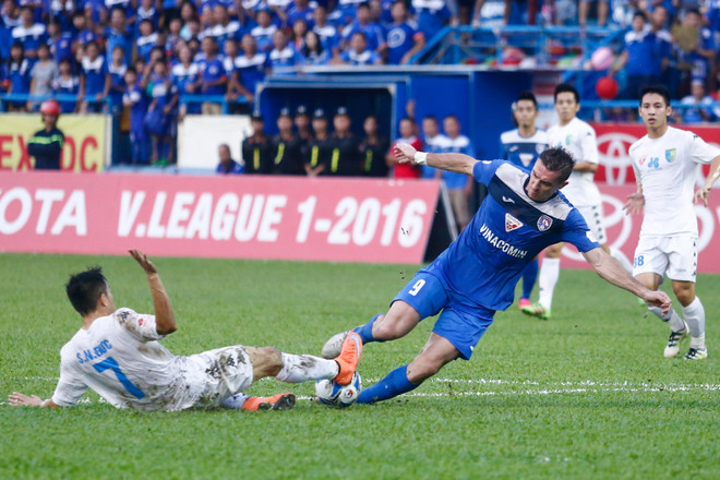 [Photo] Phòng ngự kiểu Miura, Hà Nội T&T làm câm lặng sân Cẩm Phả ảnh 4