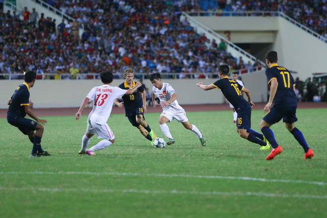 So sánh hai thần đồng của U19 Việt Nam và đối thủ Hàn Quốc ảnh 2