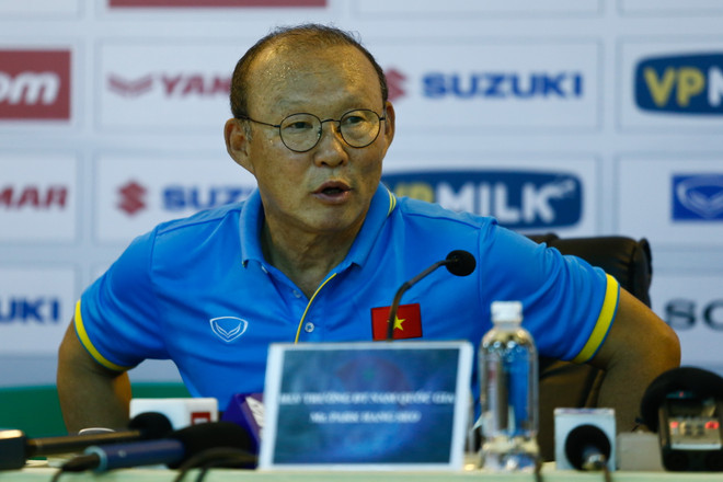 HLV Park Hang-seo: Công Phượng, Xuân Trường có nhiều tố chất riêng ảnh 1
