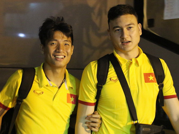 Tuyển Việt Nam đã đến Myanmar, sẵn sàng tái đấu Hong Kong ảnh 2