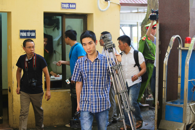 [Photo] Cầu thủ bán độ Đồng Nai cúi đầu thú nhận "nhúng chàm" ảnh 2