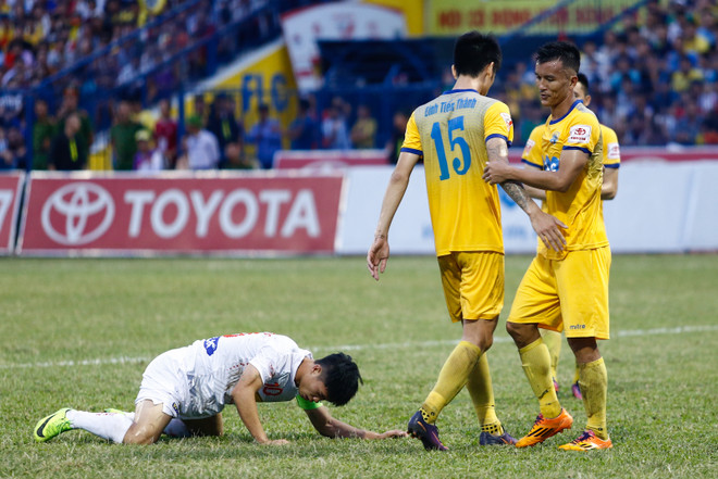 Công Phượng, Văn Thanh tỏa sáng vẫn không cứu được HAGL ảnh 10