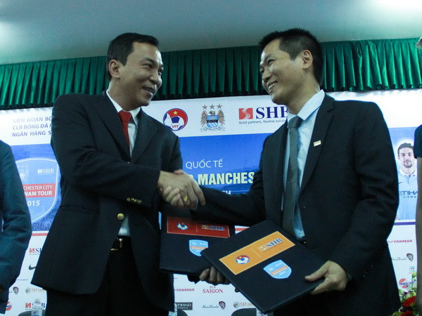 Man City chính thức ký hợp đồng tới Việt Nam du đấu vào chiều nay ảnh 1