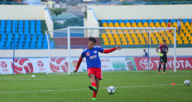 [Photo] Sân Cẩm Phả: Niềm tự hào của V-League giờ ra sao? ảnh 5