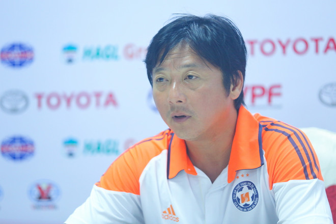 SHB thua đau, Lê Huỳnh Đức chê "đôi cánh" U23 Việt Nam kém thể lực ảnh 1