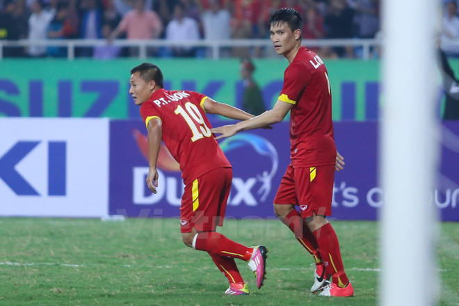 Tạm biệt Công Vinh, Thành Lương, những người hùng của thế hệ 2008. (Ảnh: Minh Chiến/Vietnam+) Công Vinh, Thành Lương từ giã đội tuyển: Còn hơn cả sự hụt hẫng ảnh 1