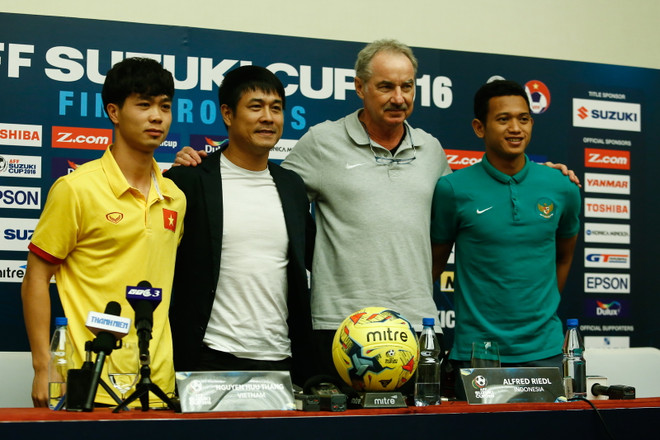 HLV Hữu Thắng trấn an các học trò biết chấp nhận nếu thua trận ảnh 2