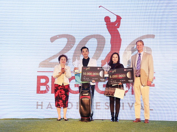 6,5 tỷ đồng tiền thưởng đã được trao tại giải golf BRG Hà Nội 2016 ảnh 1