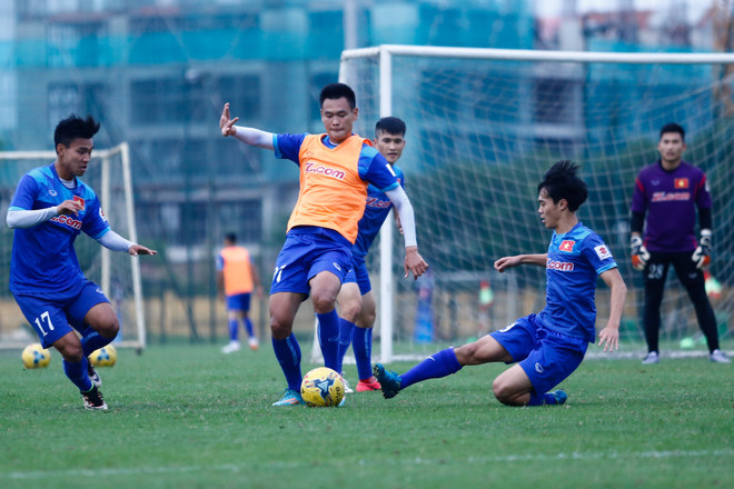 Đội Hữu Thắng, Văn Quyết “bắt nạt” quân HAGL trong buổi đấu tập ảnh 3