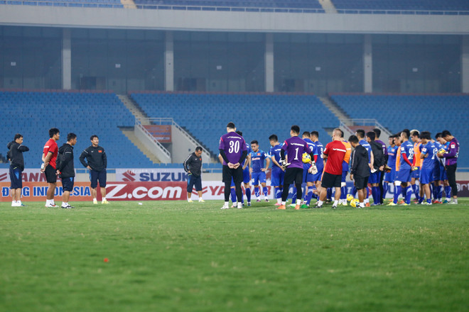 HLV Hữu Thắng nổi giận sau bài tập bí mật của tuyển Việt Nam ảnh 5