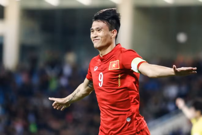Công Vinh sẽ không thay đổi quyết định giải nghệ như Messi ảnh 1