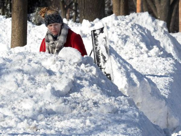 Italy đang hứng chịu đợt giá lạnh kéo theo băng tuyết dài ngày ảnh 1