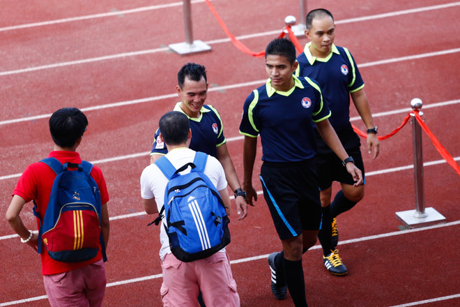 Trọng tài ngoại từng bắt World Cup ra mắt thành công ở V-League ảnh 4