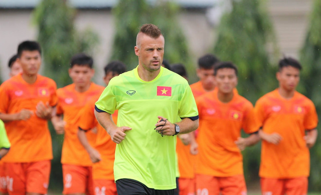 HLV U19 Việt Nam: Bóng đá trẻ không nên chạy theo thành tích ảnh 1