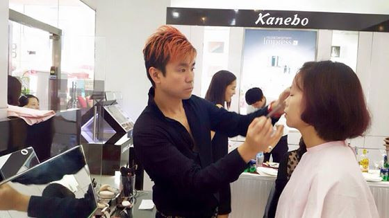 Cuốn hút với xu hướng trang điểm hương sôcôla của Kanebo ảnh 1