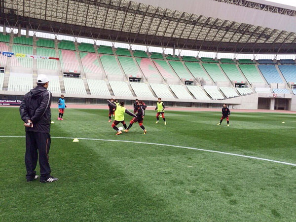 Nữ Việt Nam quyết tâm giành kết quả khả quan trước Trung Quốc ảnh 1