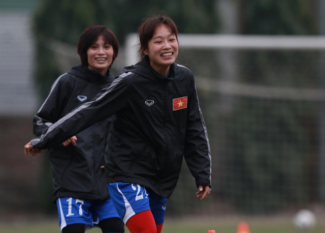 [Photo] Tuyển nữ Việt Nam miệt mài chuẩn bị cho giấc mơ Olympic ảnh 5