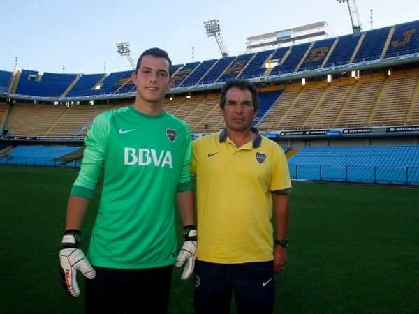 Đối thủ U20 Việt Nam từng từ chối Manchester United và Arsenal ảnh 1