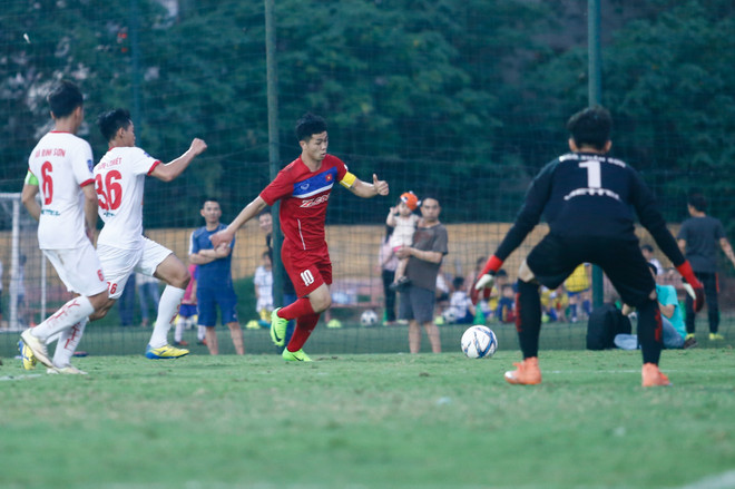 Công Phượng bất lực, U22 Việt Nam không ghi nổi bàn vào lưới Viettel ảnh 7