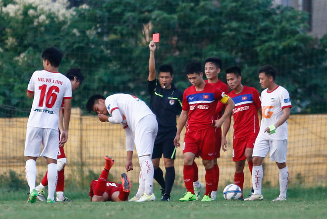 Công Phượng bất lực, U22 Việt Nam không ghi nổi bàn vào lưới Viettel ảnh 9