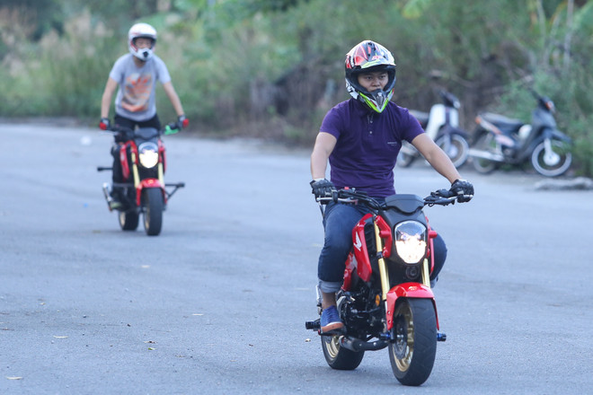 [Photo] Mãn nhãn với màn biểu diễn bốc đầu của "stunter" Hà Nội ảnh 3