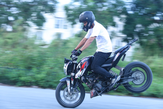 [Photo] Mãn nhãn với màn biểu diễn bốc đầu của "stunter" Hà Nội ảnh 6