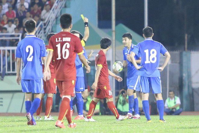 [Photo] ‘Tam tấu’ HAGL giúp Olympic Việt Nam cầm hòa Uzbekistan ảnh 11
