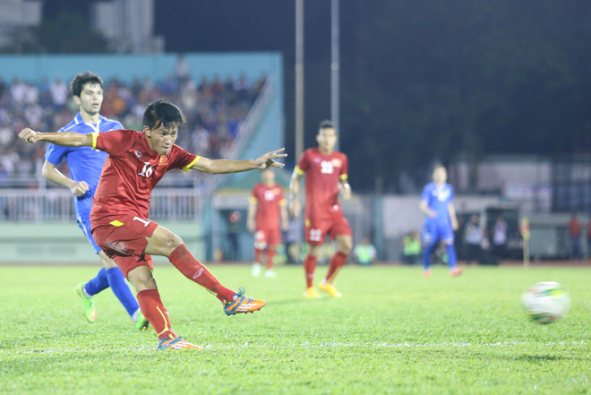 [Photo] ‘Tam tấu’ HAGL giúp Olympic Việt Nam cầm hòa Uzbekistan ảnh 10