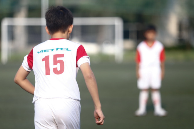 Bài 2: “Bọn bóng đá đứa nào học cũng thông minh” ảnh 5