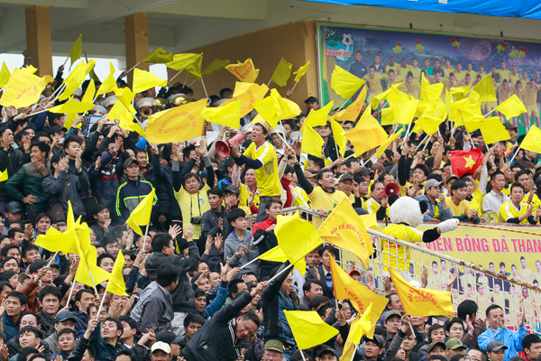 Bóng đá xứ Thanh: Tình yêu được "rao bán" bằng mọi cách? ảnh 2